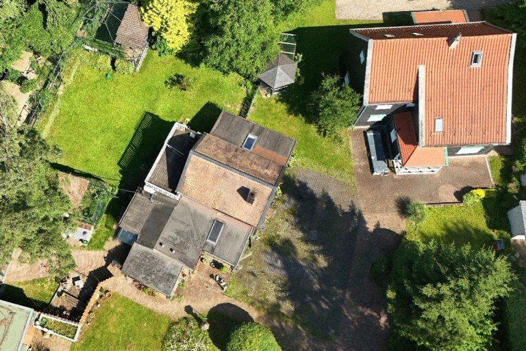 Luftaufnahme Solingen - S�dstadt Einfamilienhaus Denkmalgesch�tztes Wohnensemble auf rund 2.000 m� Grundst�ck in einzigartiger Naturlage