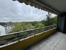 Balkon Gut geschnittene 2-Zimmer-Eigentumswohnung, Balkon und Fahrstuhl in gepflegter Wohnanlage in Wald.