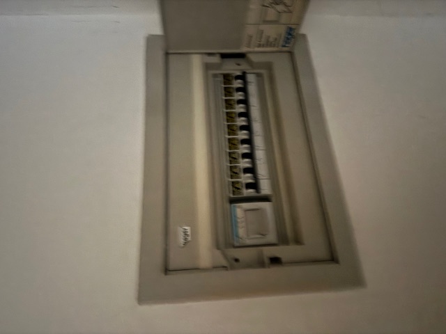 Sicherungen in der Wohnung Mehrfamilienhaus Solingen