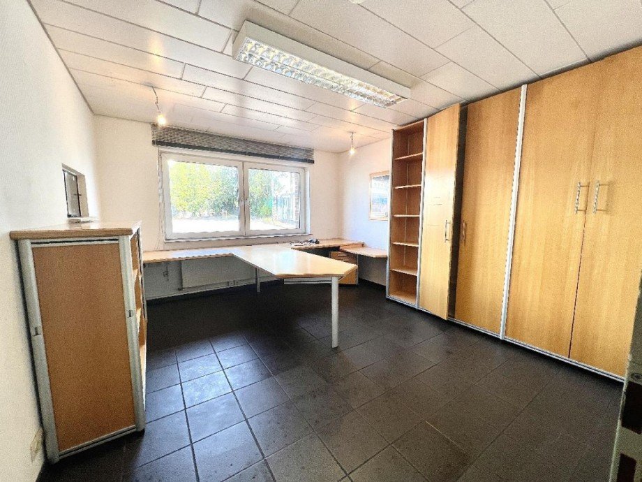 B�ro Halle Solingen