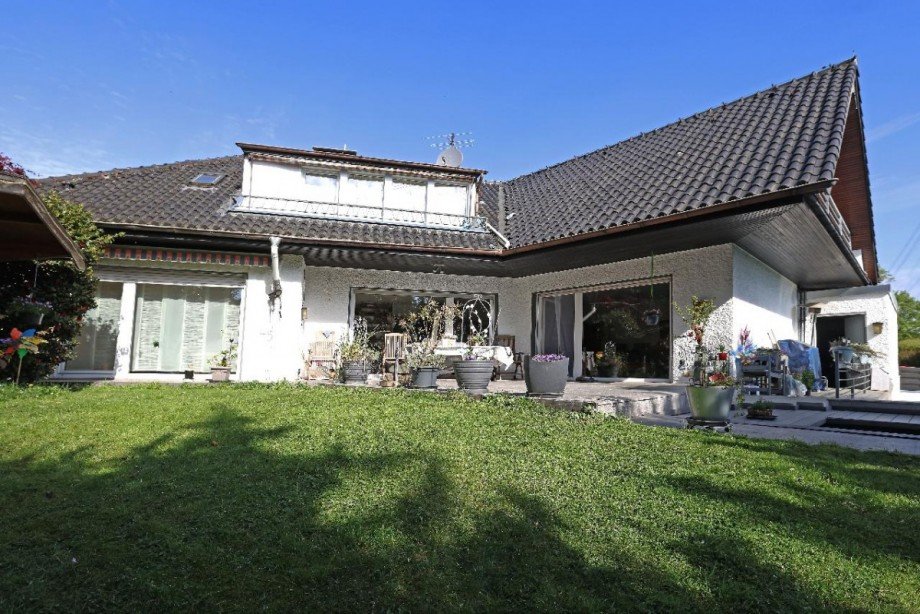 R�ckansicht Einfamilienhaus Solingen
