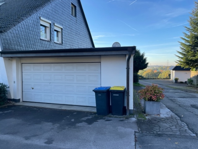 gemeinsame Garage Reiheneckhaus Solingen