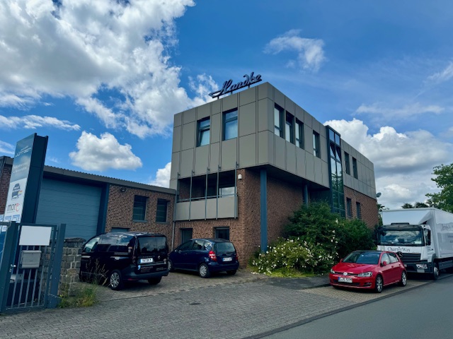 Ansicht 3 Solingen - Aufderh�he B�rohaus B�rogeb�ude mit Halle und Wohnung in bester Lage im Gewerbegebiet Solingen-Aufderh�he, An den Eichen