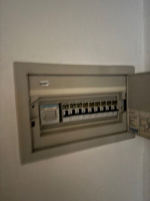 Sicherungen in der Wohnung Mehrfamilienhaus Solingen