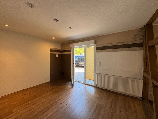 Wohnraum mit Kaminanschluss EG Einfamilienhaus Solingen