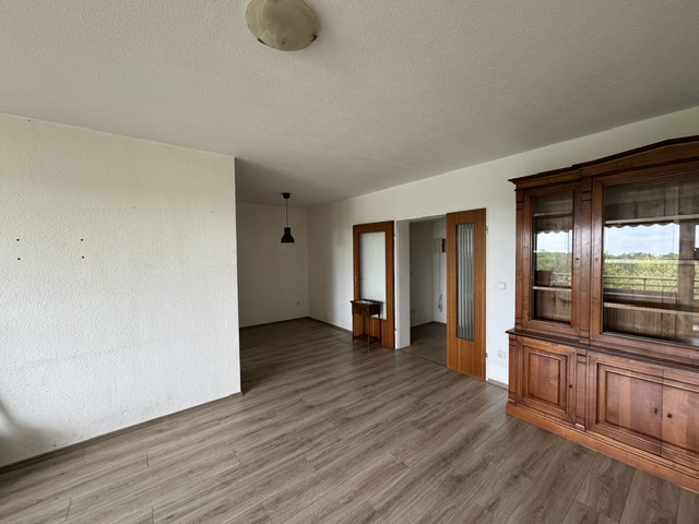 Wohnraum mit Essecke Etagenwohnung Solingen