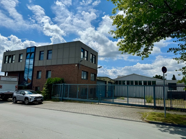 Zufahrt B�rohaus Solingen