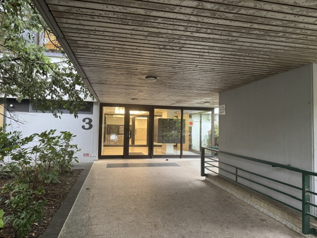 Hauseingang Etagenwohnung Erkrath