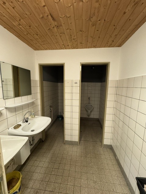WC Halle Solingen