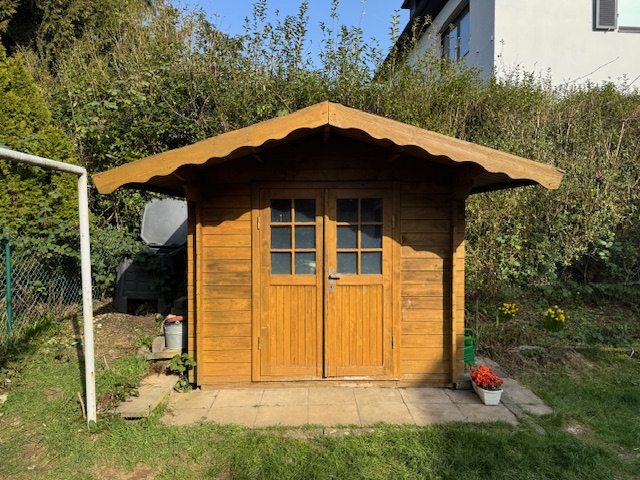 Gartenhaus Doppelhaush�lfte Solingen