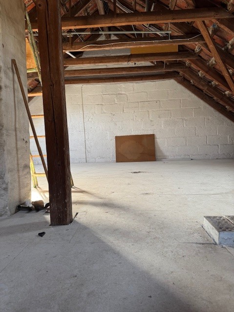 Speicher Doppelhaush�lfte Solingen