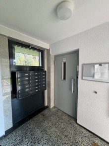 Fahrstuhl Gut geschnittene 2-Zimmer-Eigentumswohnung, Balkon und Fahrstuhl in gepflegter Wohnanlage in Wald.