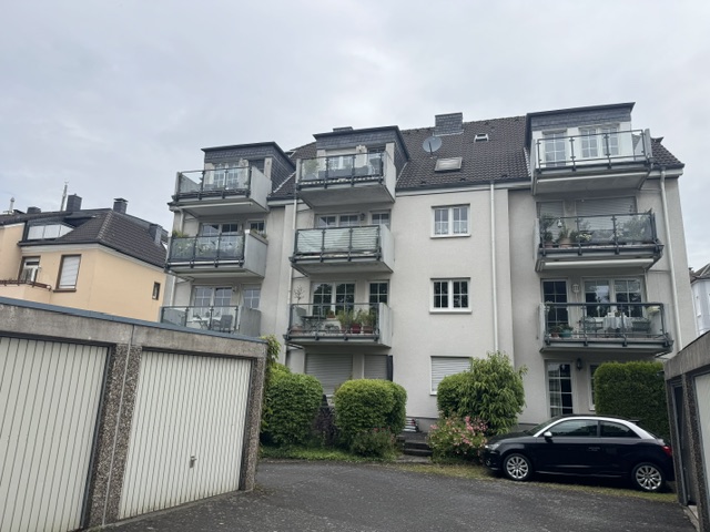 R�ckansicht Etagenwohnung Solingen