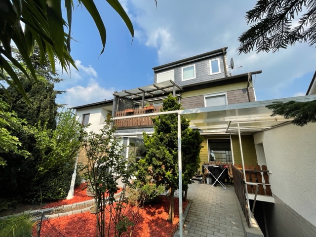 Ansicht hinten Mehrfamilienhaus Langenfeld
