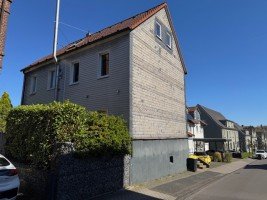 Hauptbild Attraktives Zweifamilienhaus in ruhiger, aber zentraler Lage von Solingen-H�hscheid