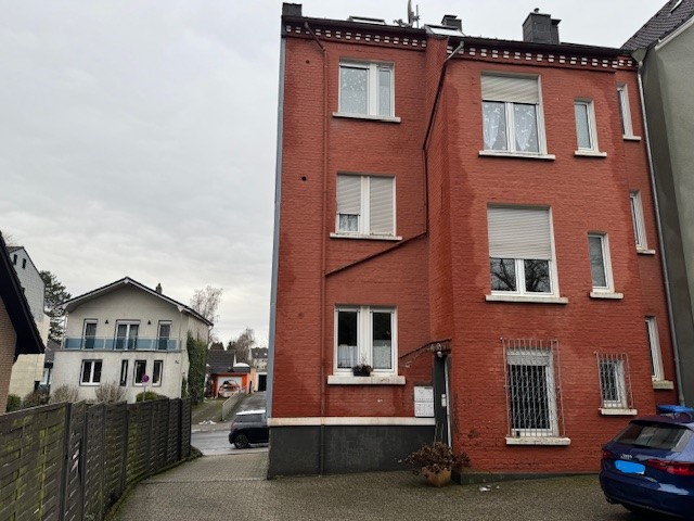 R�ckansicht Mehrfamilienhaus Solingen