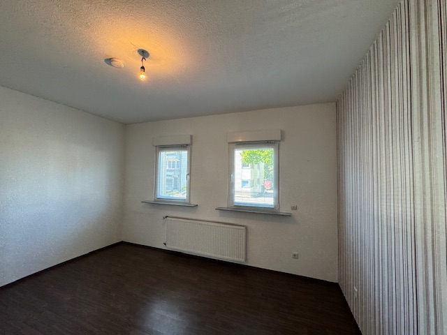 Schlafzimmer Einlieger Einfamilienhaus Solingen