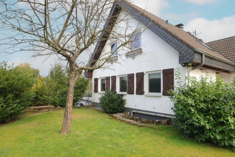 seitliche Ansicht Einfamilienhaus Solingen