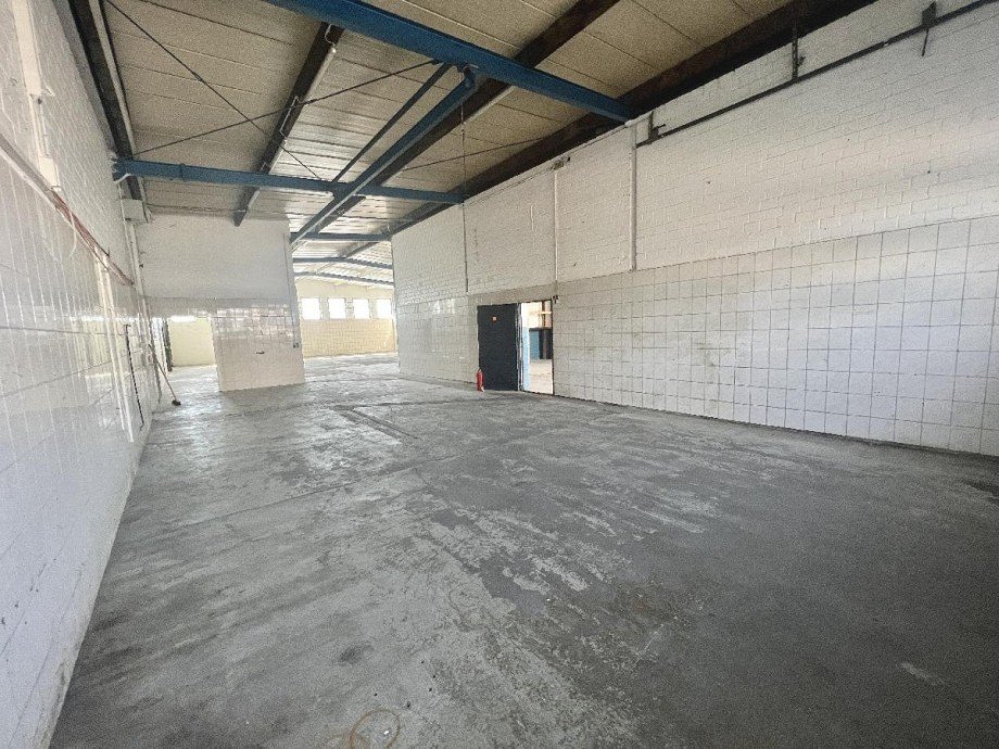 Halle B�rohaus Solingen